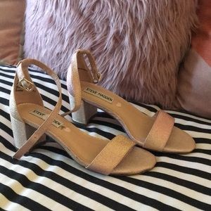 Brand new never before worn Steve Madden girls heels glitter